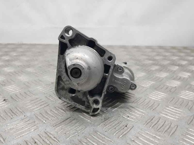 233003759R Motor de arranque  disponible Utrera