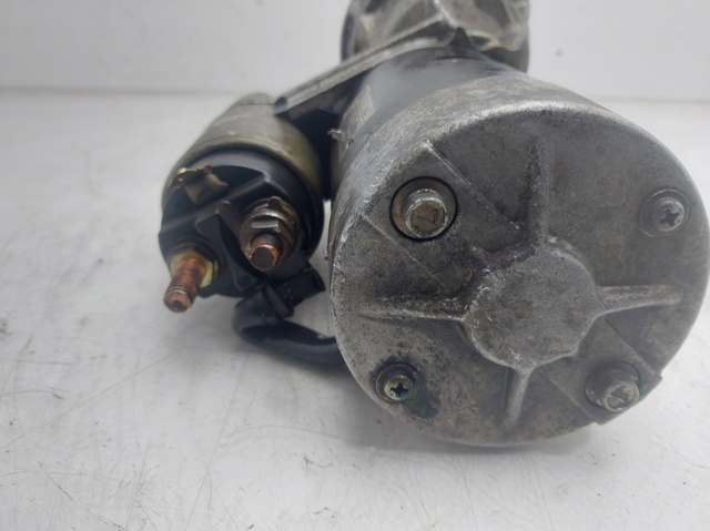 NISSAN 2330054A05 Motor de arranque comprar Pamplona
