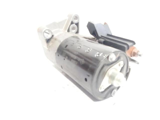 233005951R Renault (RVI)