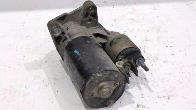 RENAULT 233007224R Motor de arranque  disponible Lugo