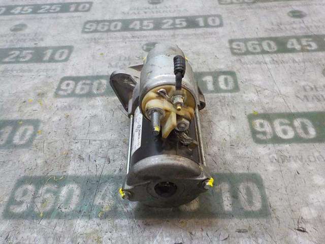 RENAULT 233007689R Motor de arranque  comprar en Ponferrada