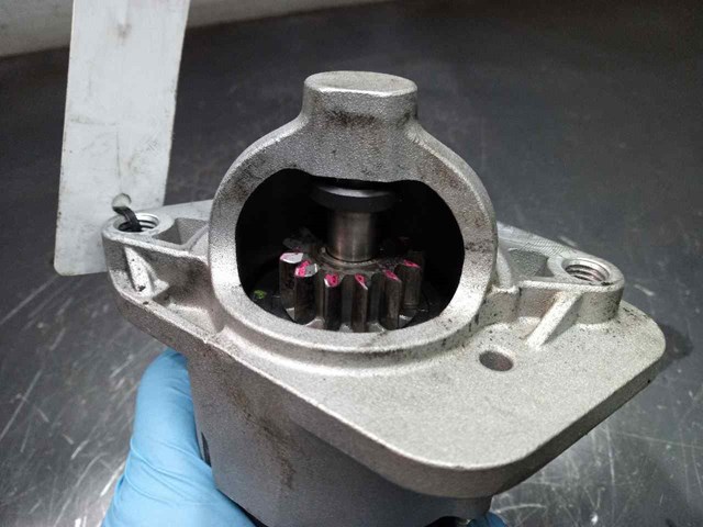 RENAULT 233007689R Motor de arranque comprar Tarragona
