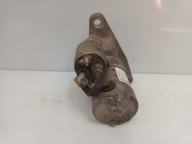 23300CK800 RENAULT Motor de arranque  disponible Vigo