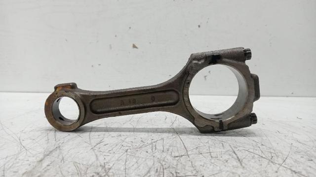 Biela del motor 2351027400 HYUNDAI