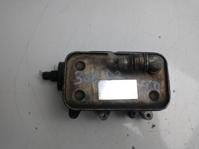 235411908 Radiador de refrigeración de la transmisión  disponible Burgos