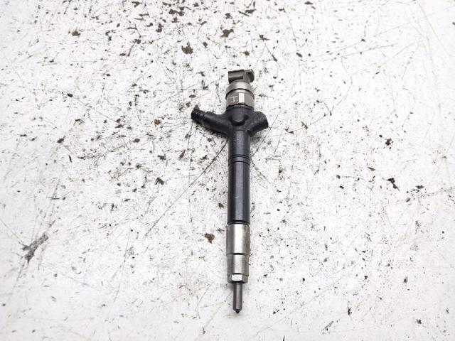 236700R010 Toyota