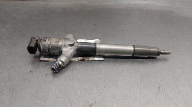 236700R010 Toyota