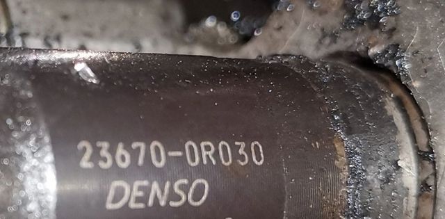 Inyectores 236700R030 TOYOTA