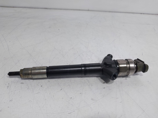 236700R160 Inyector de combustible  comprar en Reus