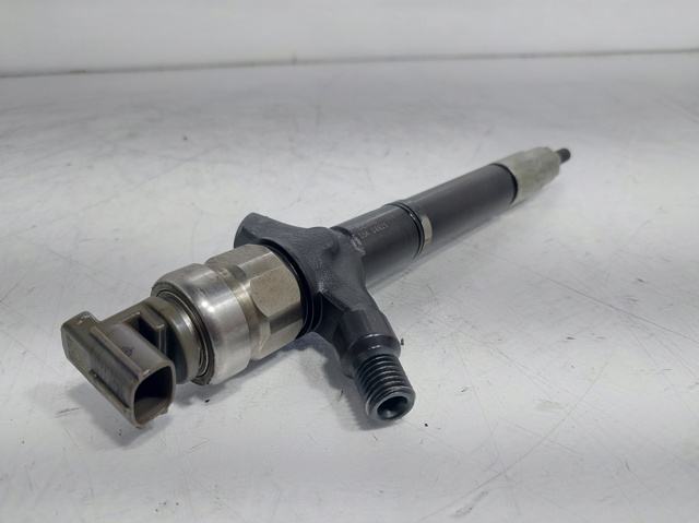 236700R160 TOYOTA Inyector de combustible  comprar en Jaén