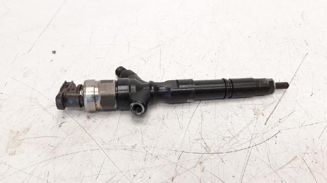 2367030080 Inyector de combustible  disponible Burgos