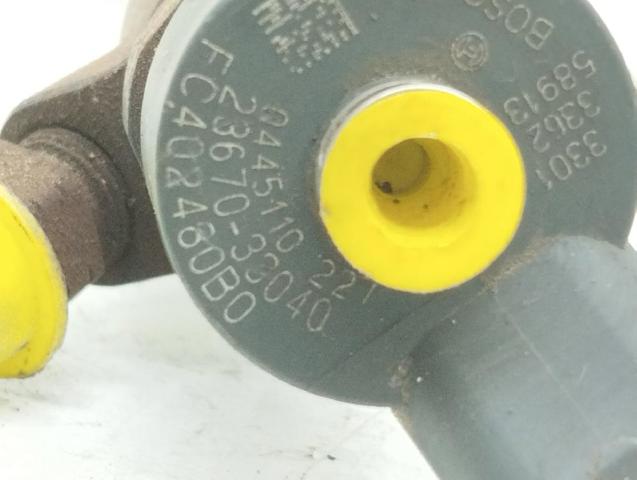 2367033040 TOYOTA Inyector  en stock Córdoba