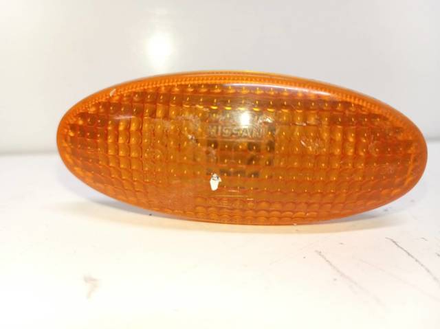 Luz intermitente guardabarros 23676210 Nissan