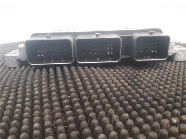 RENAULT 237100120R ECU  en stock Terrassa