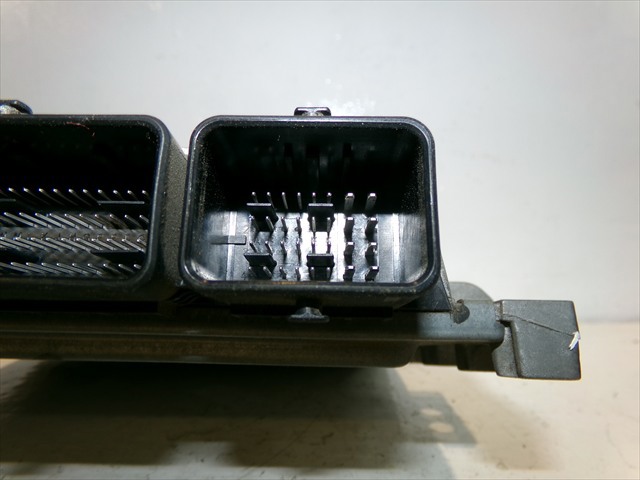 237100307R Unidad de control del motor (ECU)  comprar en Zaragoza