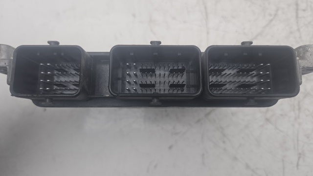 237100703R RENAULT ECU  en stock Córdoba