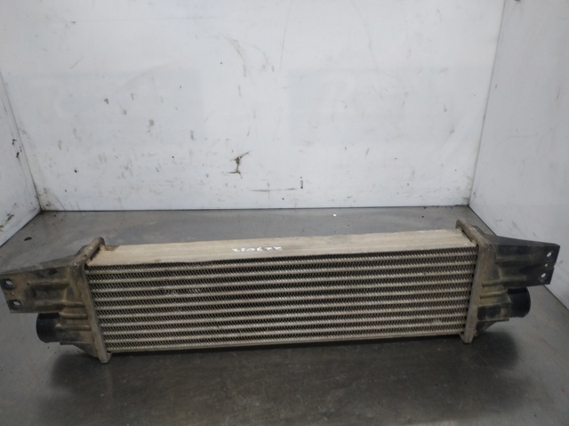 Radiador de aire de admisión 2371008050 SSANG YONG