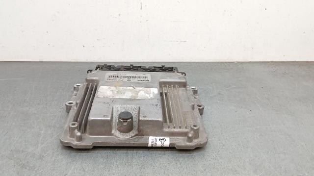 RENAULT 237101074R Unidad de control del motor (ECU)  disponible Valladolid