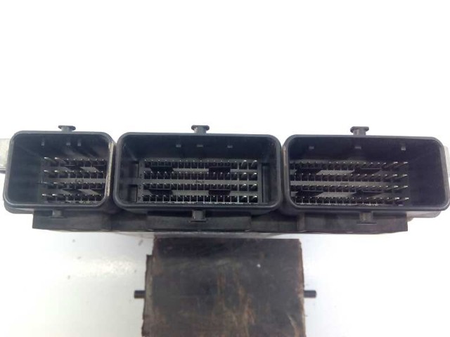 237102213R Unidad de control del motor (ECU)  disponible Málaga