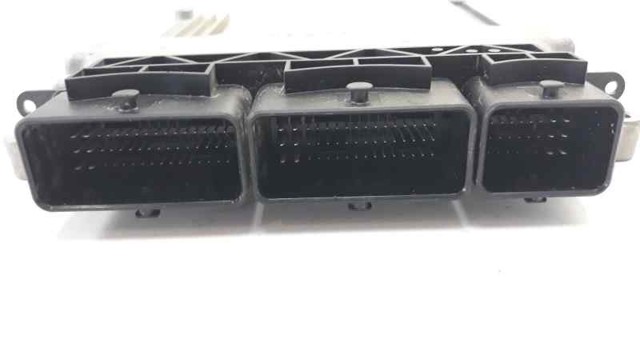 RENAULT 237102213R ECU  en stock Salamanca