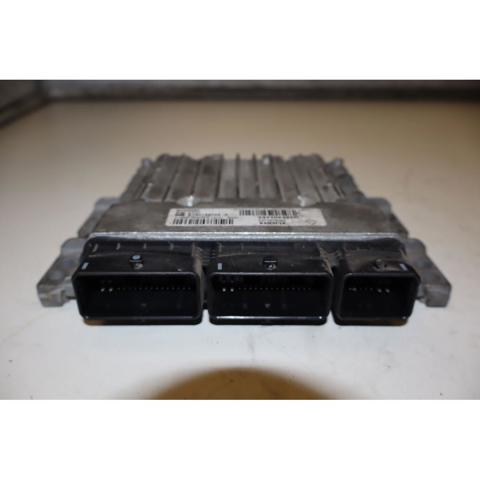 RENAULT 237102426R ECU  en stock Terrassa