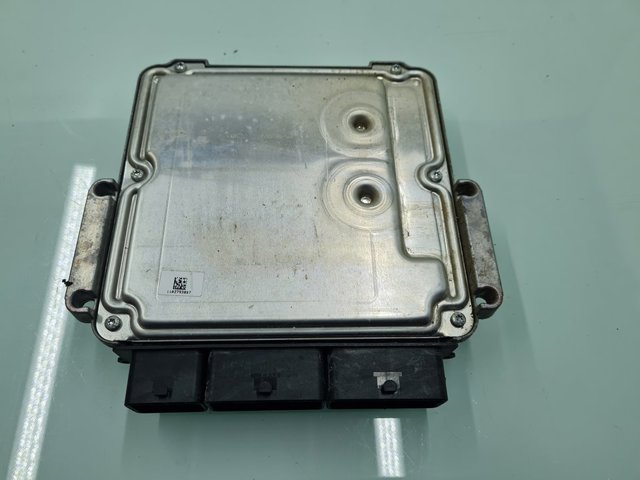 237102747R Unidad de control del motor (ECU)  disponible Burgos