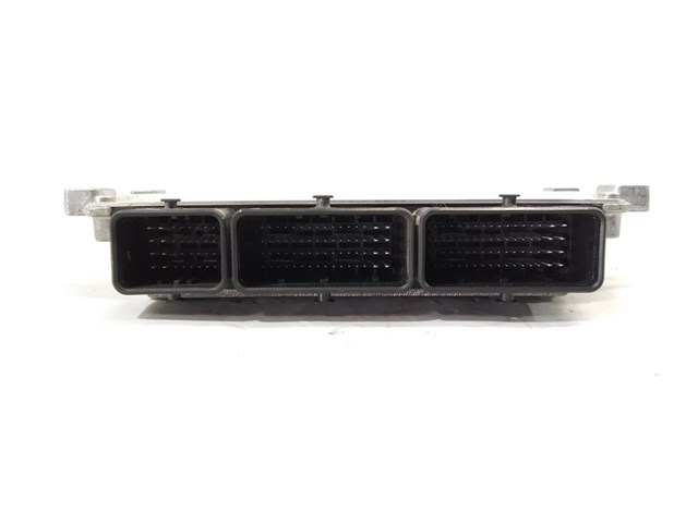 237102982S RENAULT Unidad de control del motor (ECU)  disponible Vigo