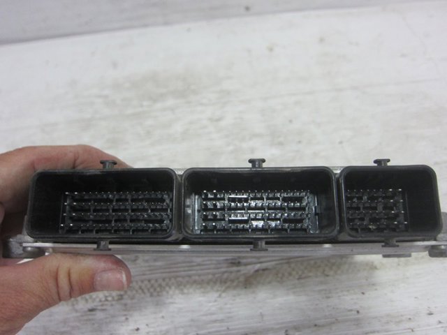 237102982S Unidad de control del motor (ECU)  comprar en Zaragoza