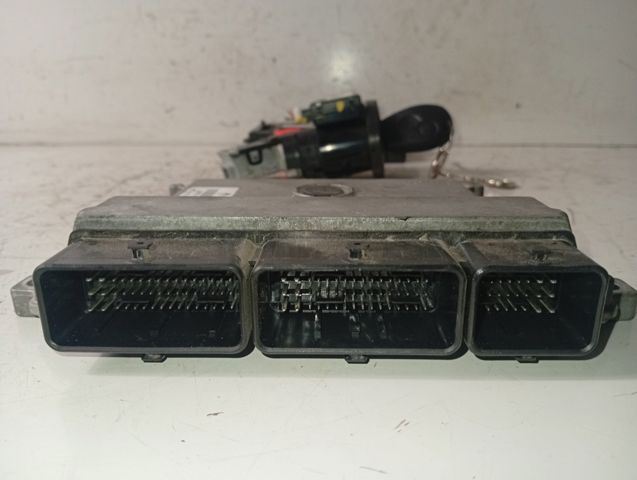 237103008R RENAULT Unidad de control del motor (ECU)  disponible Ourense