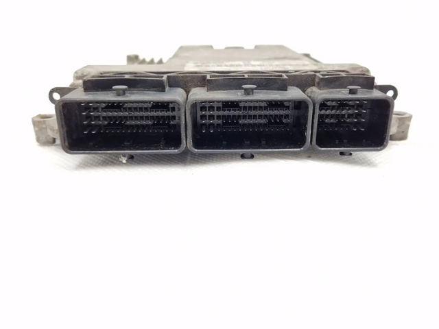 237104128R Unidad de control del motor (ECU)  comprar en Pontevedra