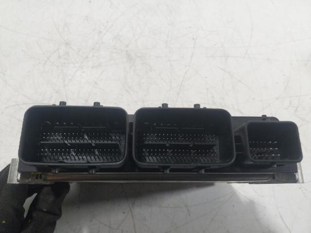 RENAULT 237104328S Unidad de control del motor (ECU)  disponible Valladolid