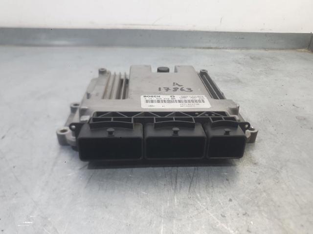 RENAULT 237104376R ECU  en stock Salamanca