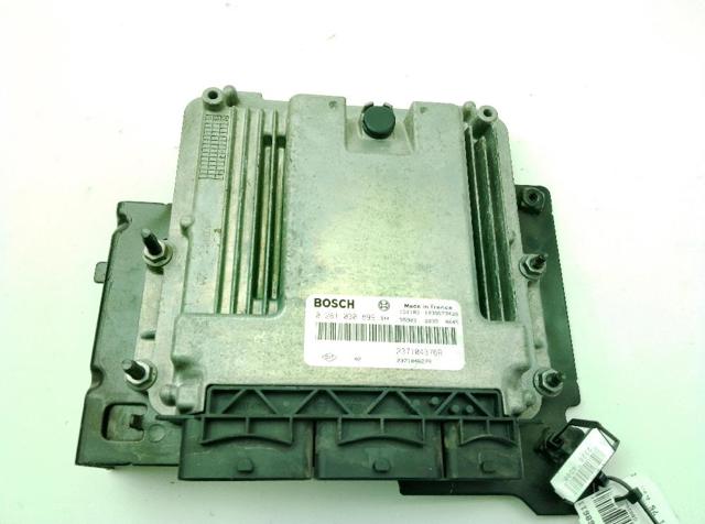 237104627R Renault (RVI)