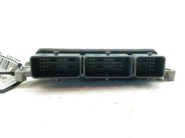 RENAULT 237106677R Unidad de control del motor (ECU)  disponible España
