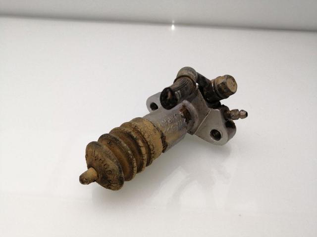 2382085F00 SUZUKI Bombin de embrague  en stock Gandía