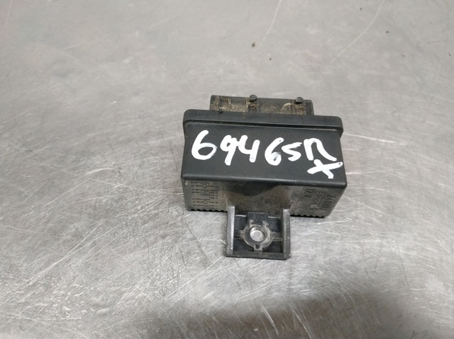 240107 Relé de bomba eléctrica de combustible  disponible Utrera