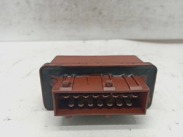 240109 Relé de bomba eléctrica de combustible  disponible Utrera
