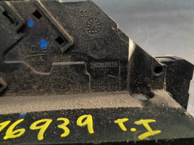 24087816 PEUGEOT Motor de cierre centralizado de puerta trasera izquierda  en stock Córdoba