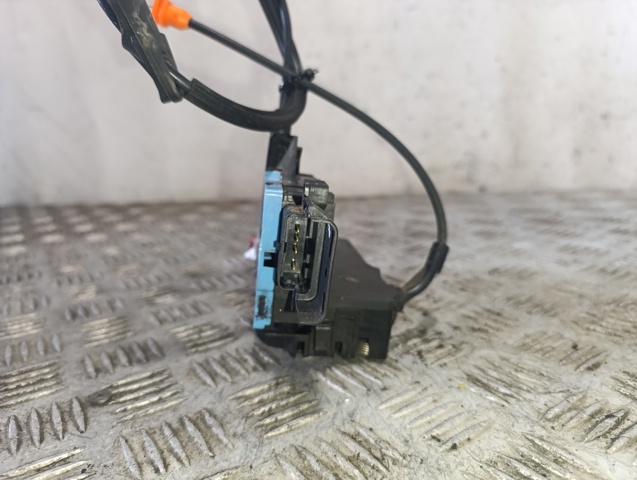 24090158 Cerradura de puerta trasera izquierda  en stock Castellón