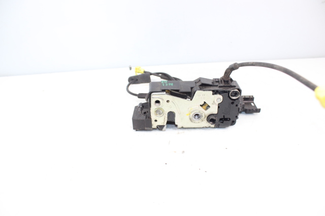 24099158 PEUGEOT Cerradura de la puerta trasera derecha comprar Madrid