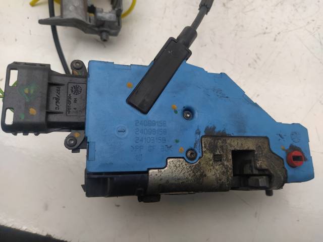 24099158 PEUGEOT Cerradura de la puerta trasera derecha comprar Madrid