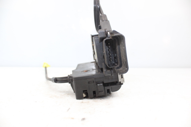 24099158 PEUGEOT Cerradura de la puerta trasera derecha  disponible Alicante