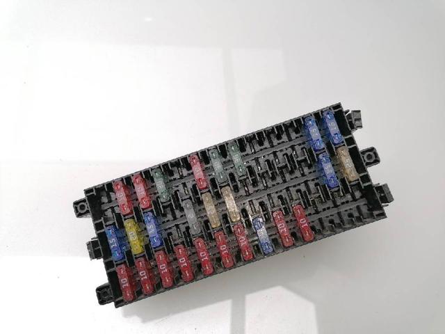 Caja de fusibles para Nissan Primastar X83