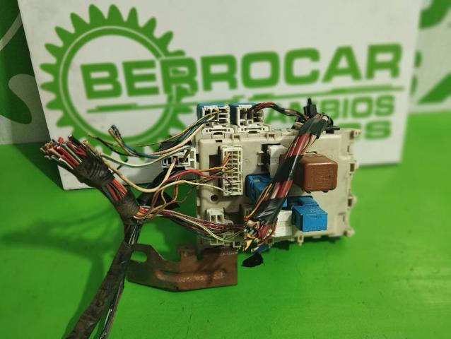 NISSAN 243505M310 Caja de fusibles  en stock Valencia