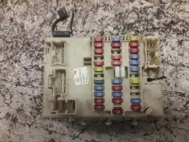 243505M310 Caja de fusibles  disponible Burgos