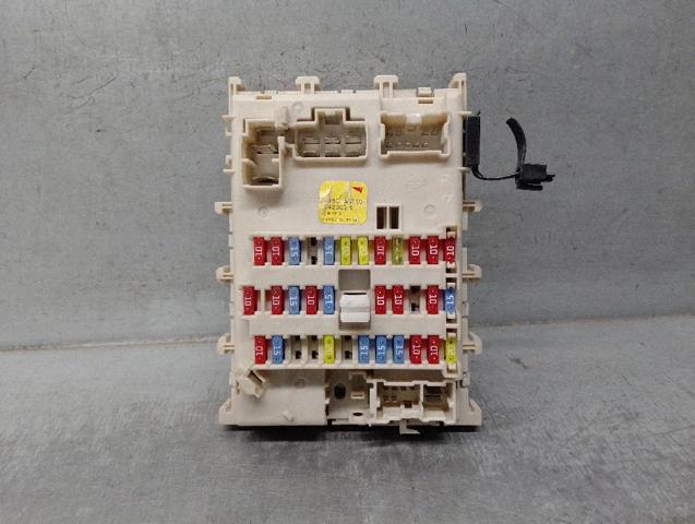 Caja reles para Nissan Almera II (N16)
