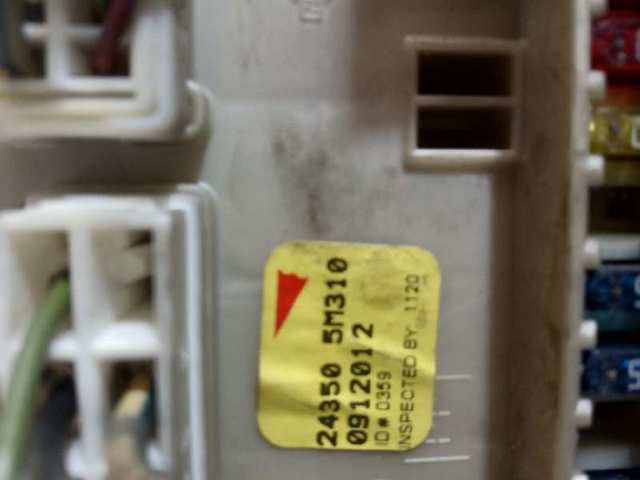 243505M310 NISSAN Caja de fusibles  comprar en Lleida