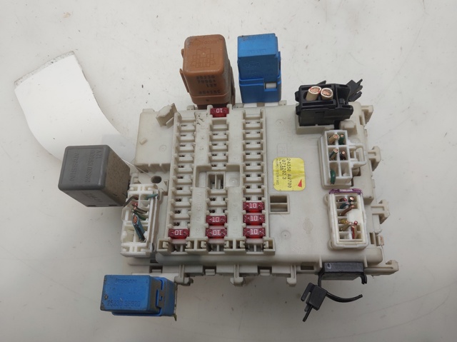 24350AV700 NISSAN Caja de fusibles trasera interior comprar Madrid