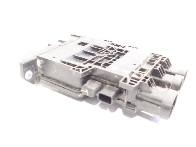 243800010R RENAULT Caja de fusibles comprar Alcalá