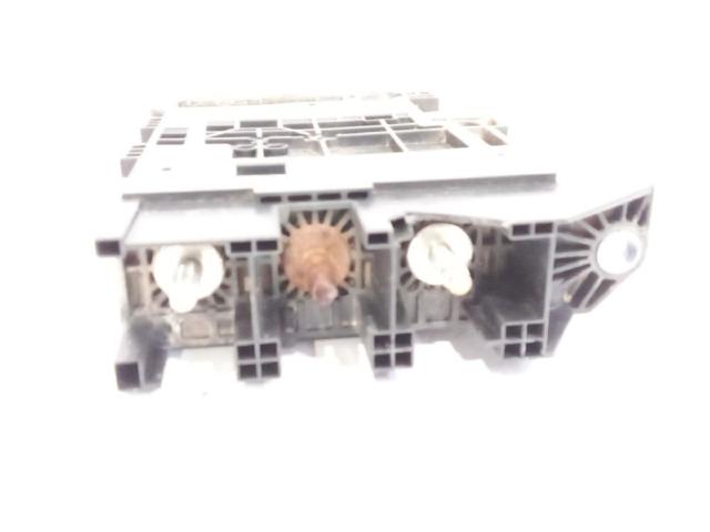 243800010R RENAULT Caja de fusibles  disponible Alicante